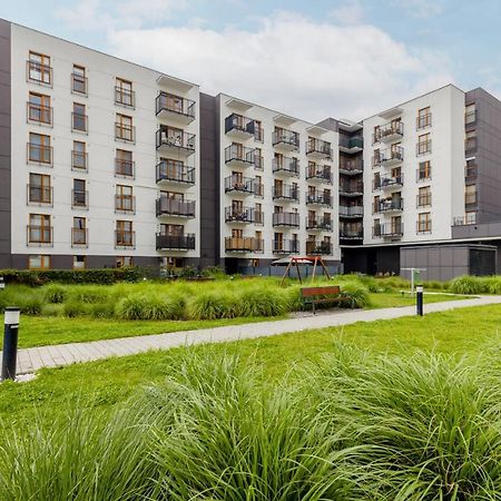 Cozy Apartment With Parking Bakalarska By Noclegi Renters Warschau Buitenkant foto