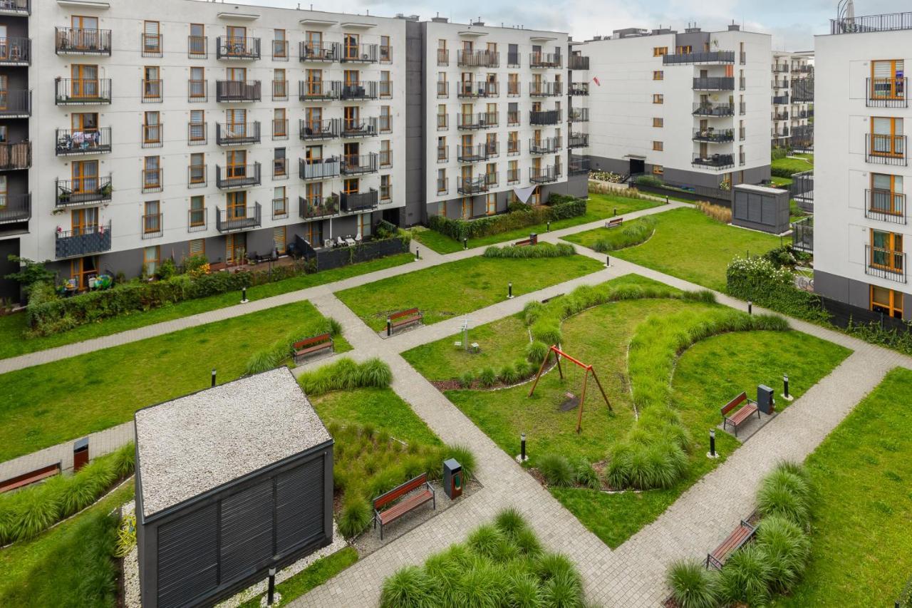 Cozy Apartment With Parking Bakalarska By Noclegi Renters Warschau Buitenkant foto